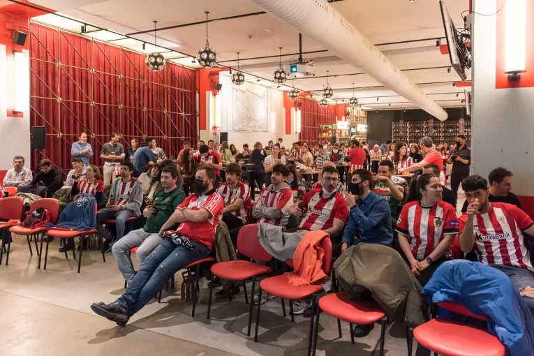 Partido de semifinal de la copa