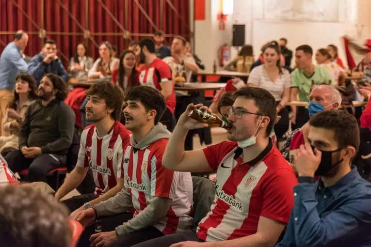 Partido de semifinal de la copa