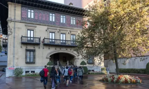 Descubre los secretos de Lezama